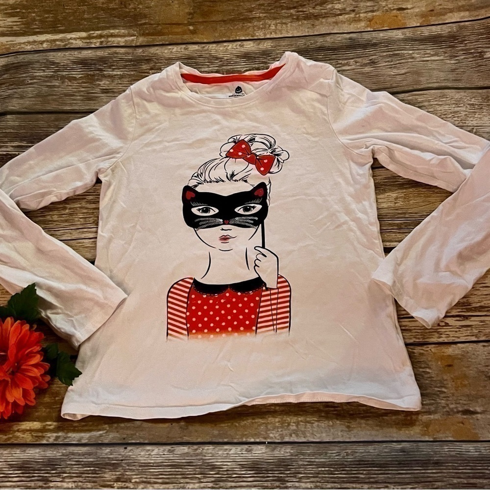 🎃NWOT CAT MASK SHIRT
